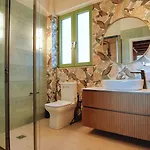 Alkyoni Luxury