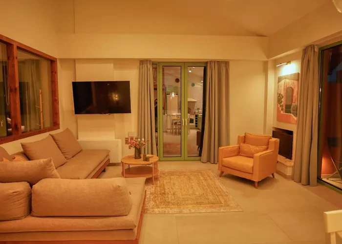 Alkyoni Luxury * Κατάκολο