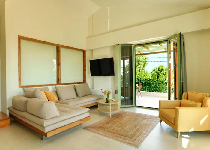 Alkyoni Luxury * Κατάκολο